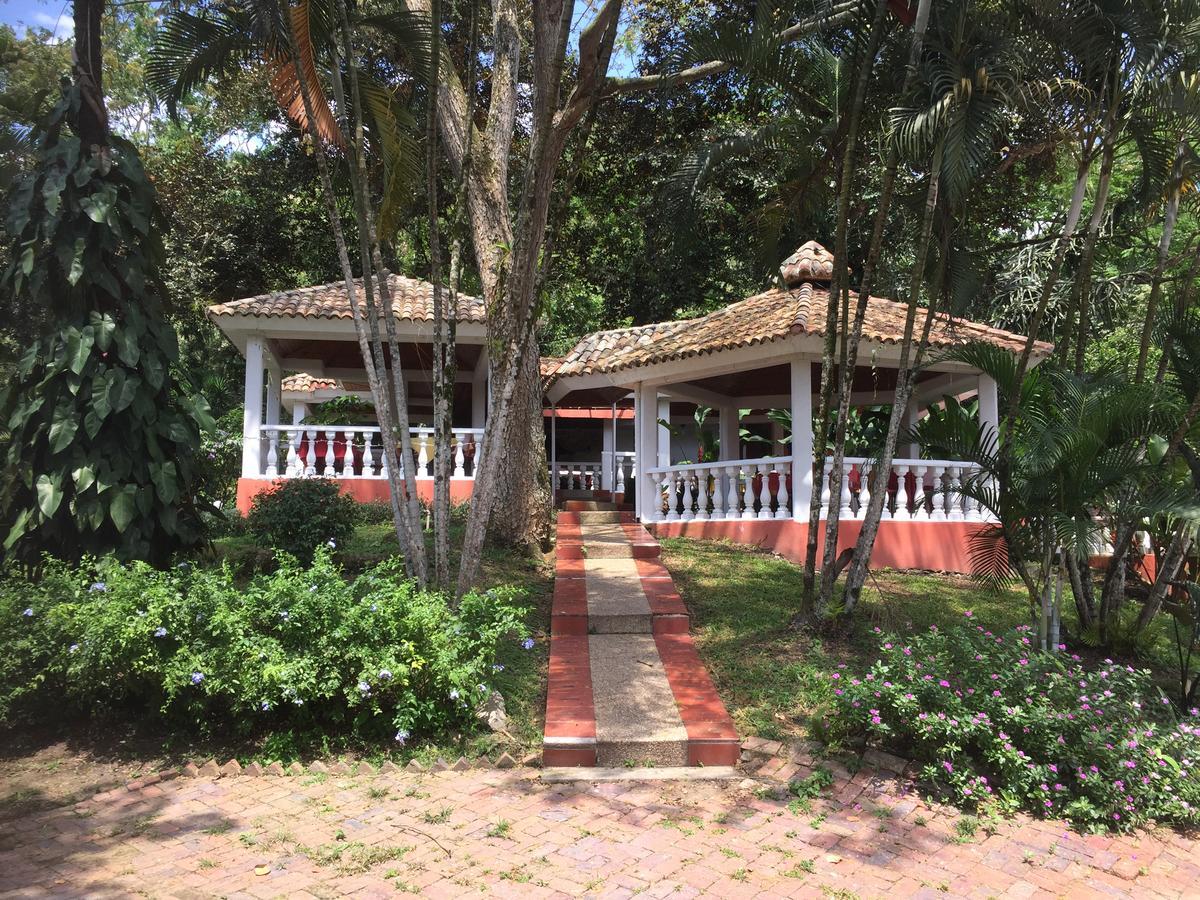 Hotel Hacienda El Diamante Villeta Exterior photo