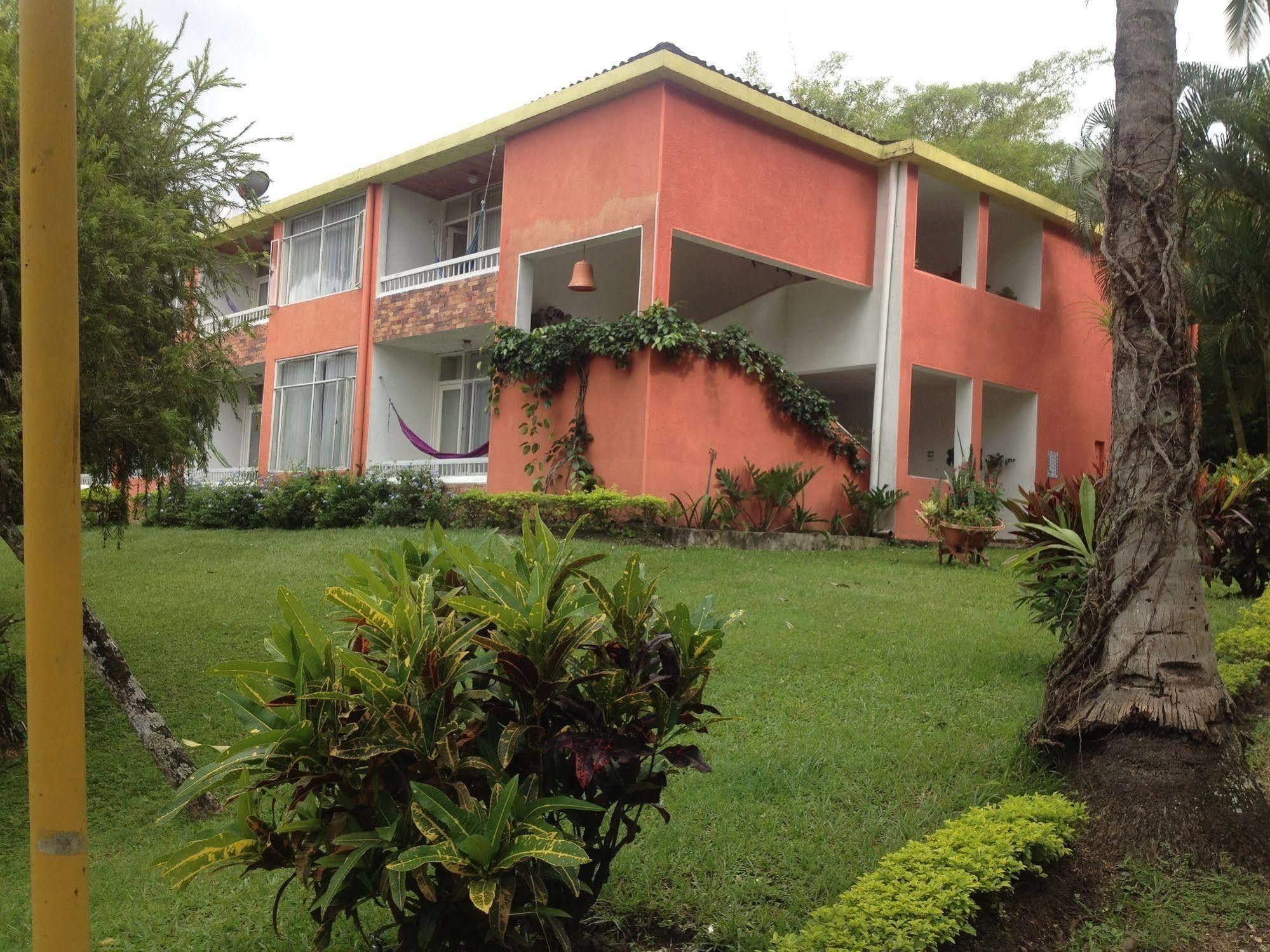 Hotel Hacienda El Diamante Villeta Exterior photo