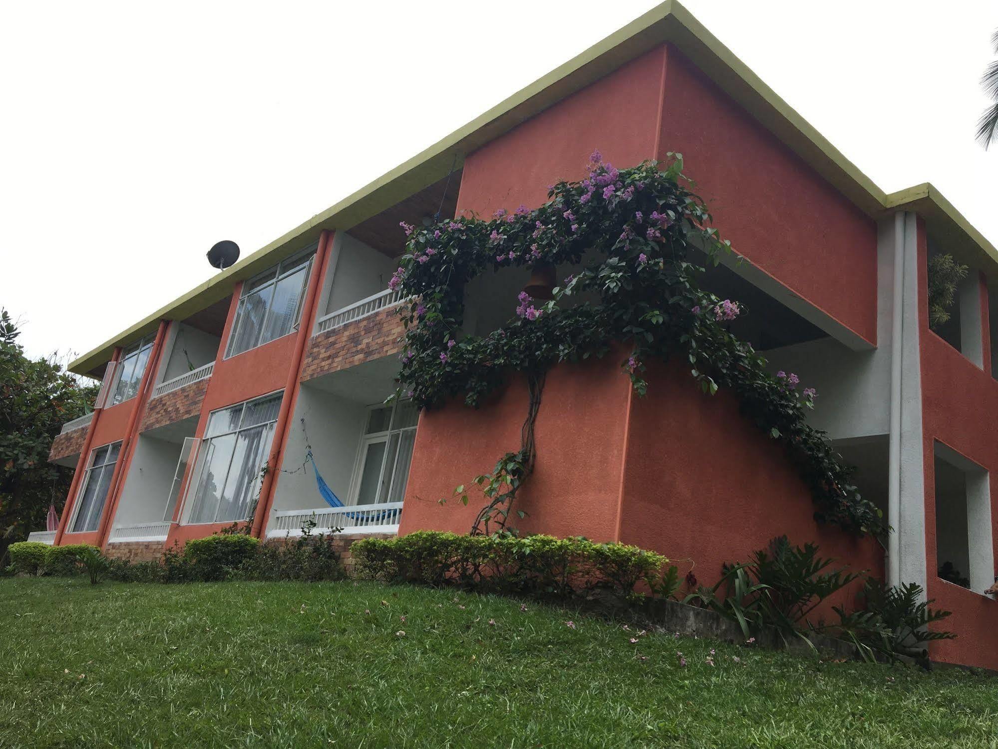 Hotel Hacienda El Diamante Villeta Exterior photo